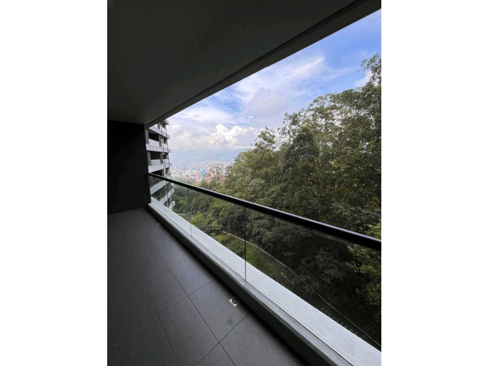 APARTAMENTO EN VENTA ALTOS DEL POBLADO (T) — foto 2