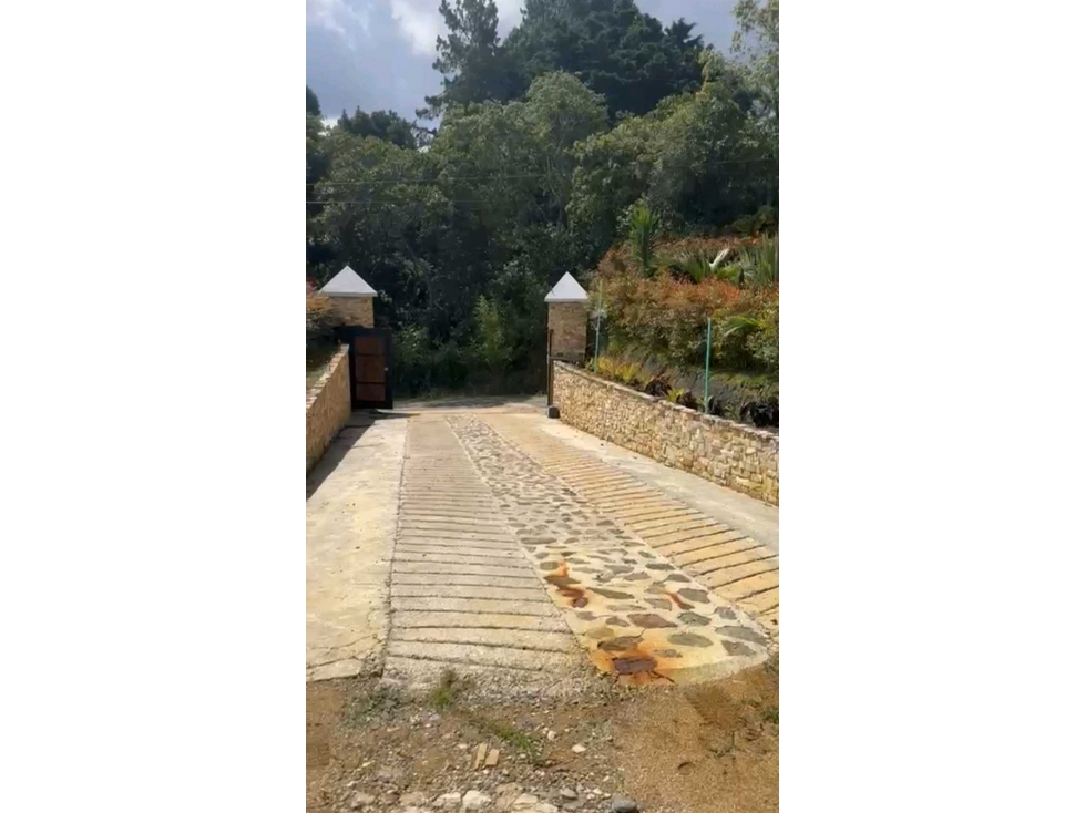 LOTE EN VENTA GUARNE SECTOR ALTO DE LA VIRGEN (T) — foto 4