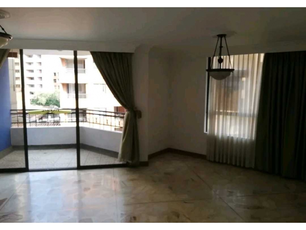 APARTAMENTO EN VENTA LAURELES (T) — foto 2