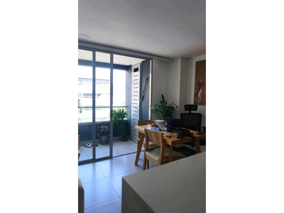 APARTAMENTO EN VENTA EL POBLADO SECTOR CIUDAD DEL RIO (T) — foto 2