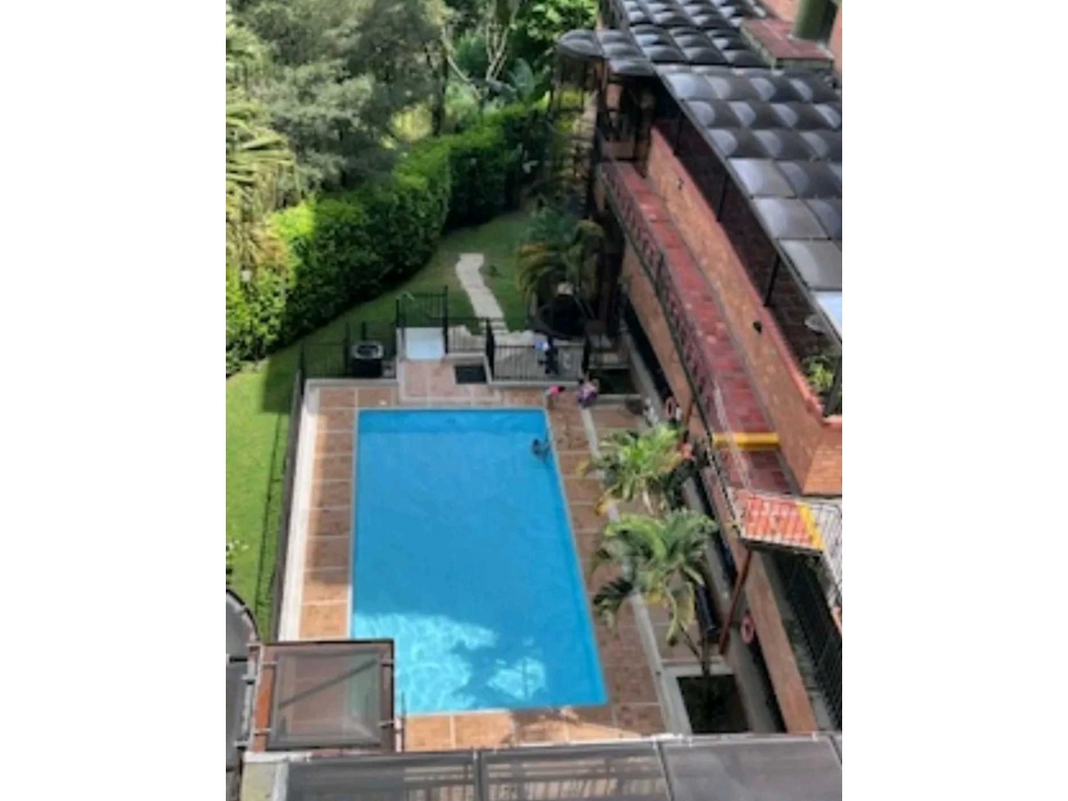 APARTAMENTO EN VENTA EL POBLADO SECTOR PATIO BONITO (T) — foto 2