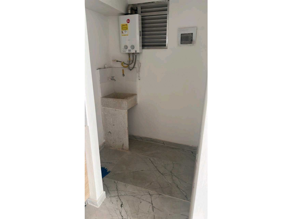 APARTAMENTO EN VENTA RIONEGRO SECTOR EL PORVENIR (T) — foto 3