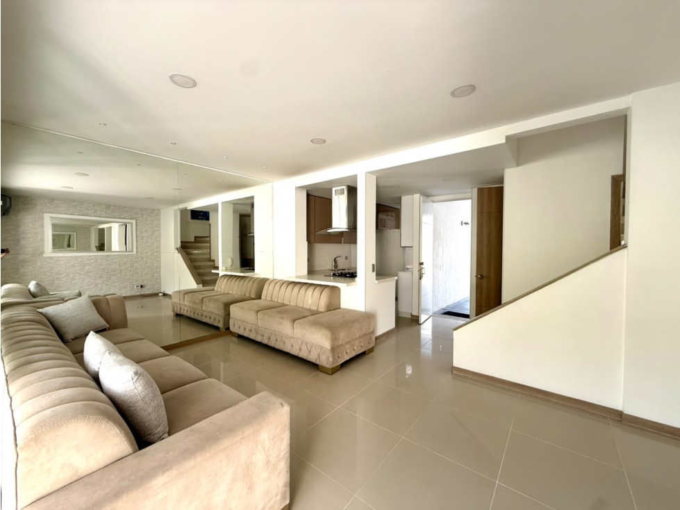 VENDO CASA REMODELADA CINCO SOLES JAMUNDI (I.K) CW:10338971 — foto 2