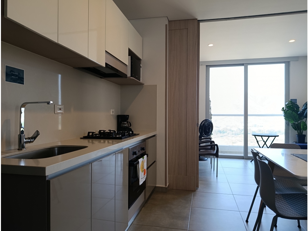 APARTAMENTO TURÍSTICO AMOBLADO EN VENTA - PLAYA SALGUERO, SANTA MARTA — foto 2