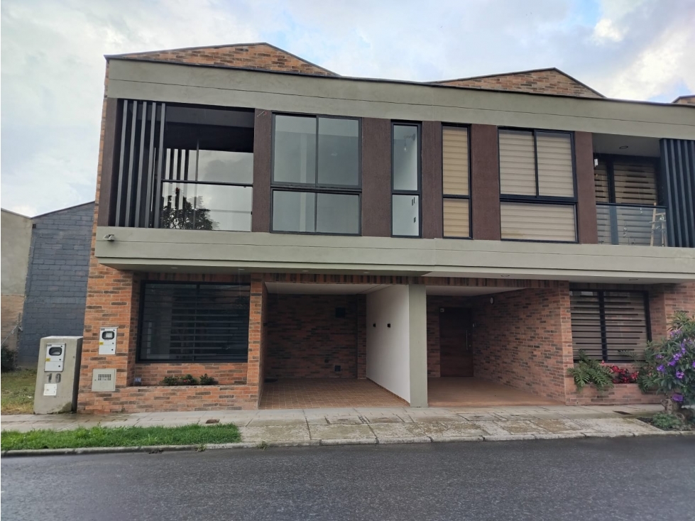 Casa unidad cerrada en La Ceja,126 mtrs