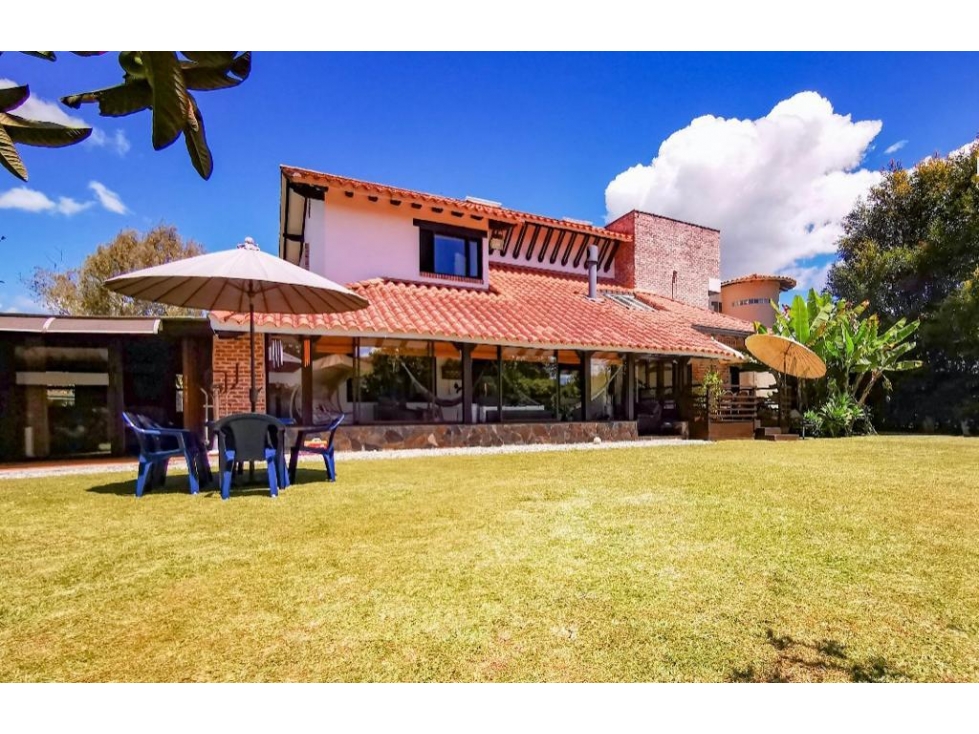 Exclusiva Casa Campestre en Llanogrande, Rionegro