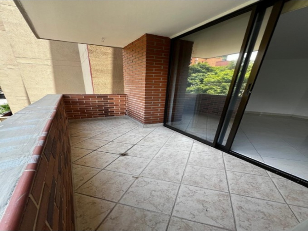 Apartamento En Venta En Laureles