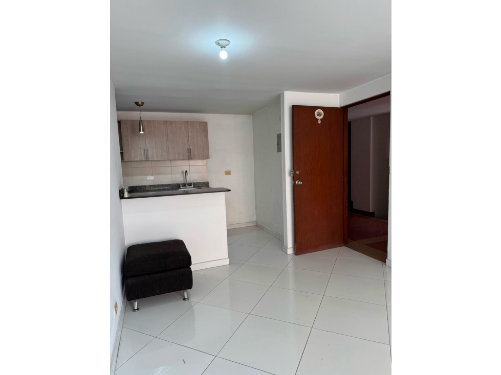 VENDO APTO EL POBLADO — foto 2