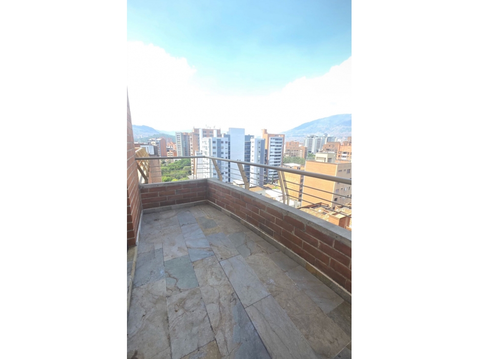 VENDO HERMOSO PH EN CONQUISTADORES