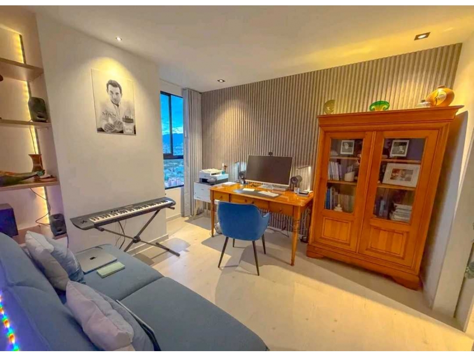 APARTAMENTO EN VENTA EL POBLADO SECTOR CASTROPOL (T) — foto 4