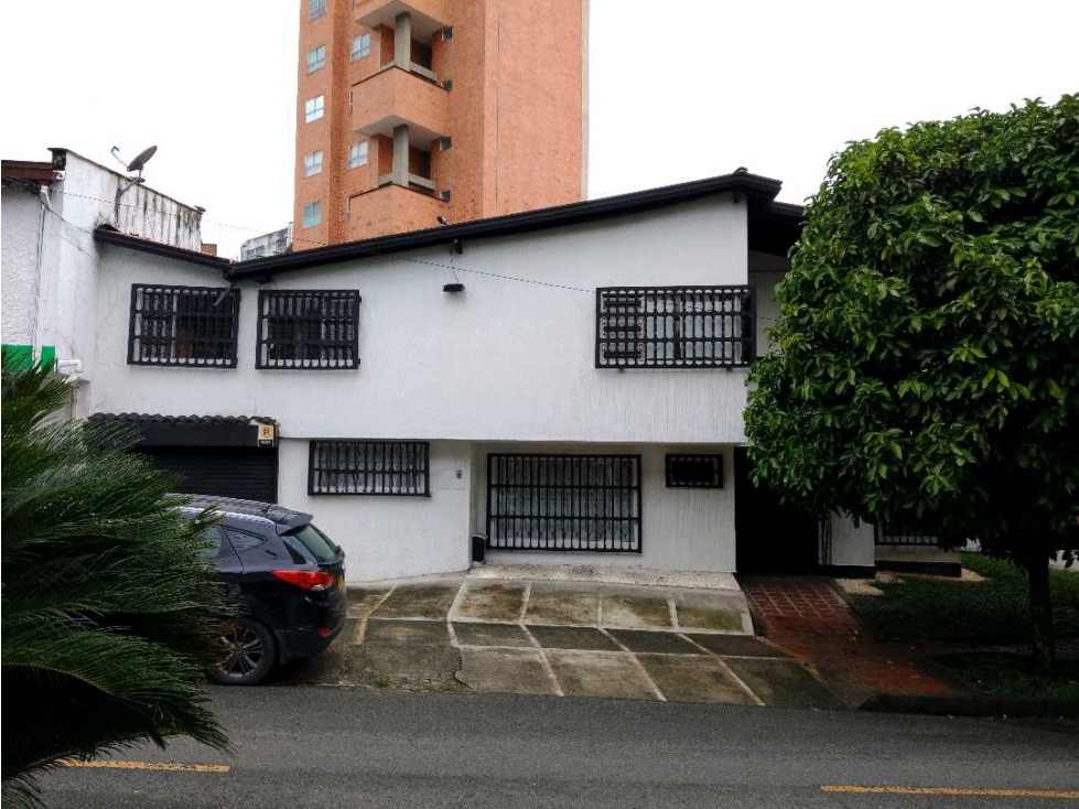 CASA EN VENTA SECTOR ALAMEDA, IDEAL PARA EMPRESA,VIVIR.