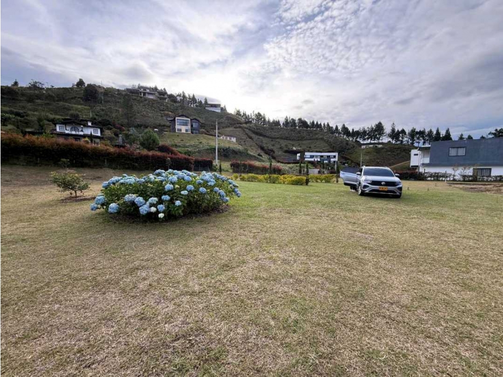EXCELENTE LOTE EN VENTA GUARNE,ALTO DE LA VIRGEN,TOPOGRAFIA PLANA