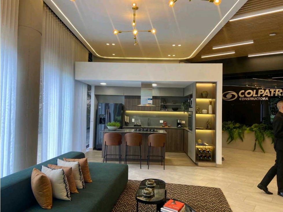 SE VENDE EXCLUSIVO,LOCAL EN EL POBLADO,EXCELENTE UBICACION,MODERNO. — foto 3