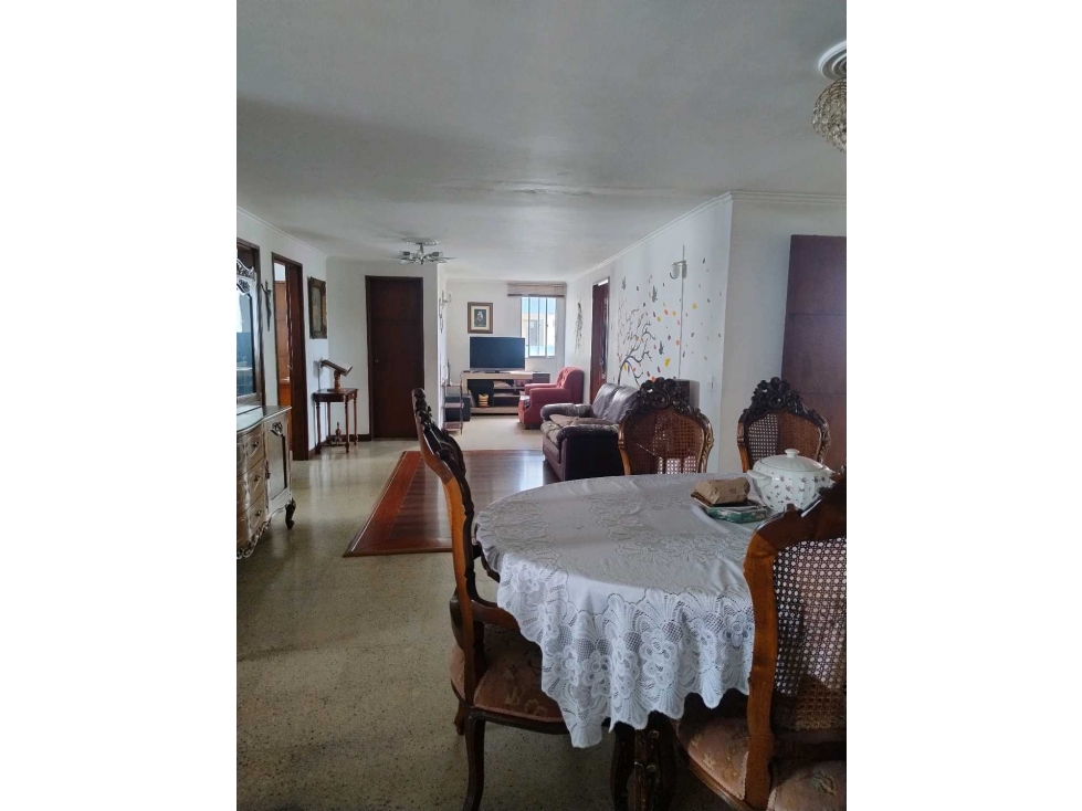 SE VENDE APTO TRADICIONAL,AMPLIO CERCA A LA LUIS AMIGO, JORGE ROBLEDO. — foto 3