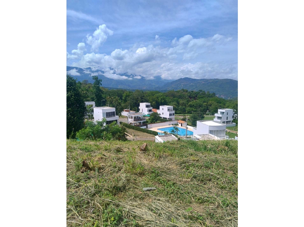 SE VENDE LOTE EN CONDOMINIO EN SOPETRAN ,EN UNIDAD COMPLETA 5 PISCINAS — foto 3