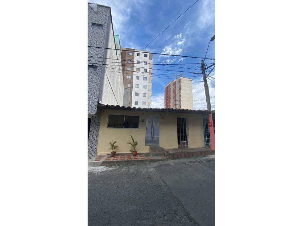 SE VENDE CASA LOTE CERCA A LA ESTACION DE SAN JAVIER — foto 3