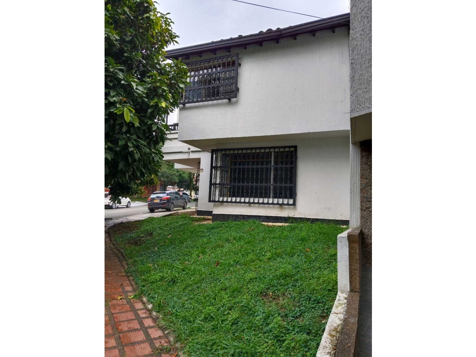 CASA EN VENTA SECTOR ALAMEDA, IDEAL PARA EMPRESA,VIVIR. — foto 2