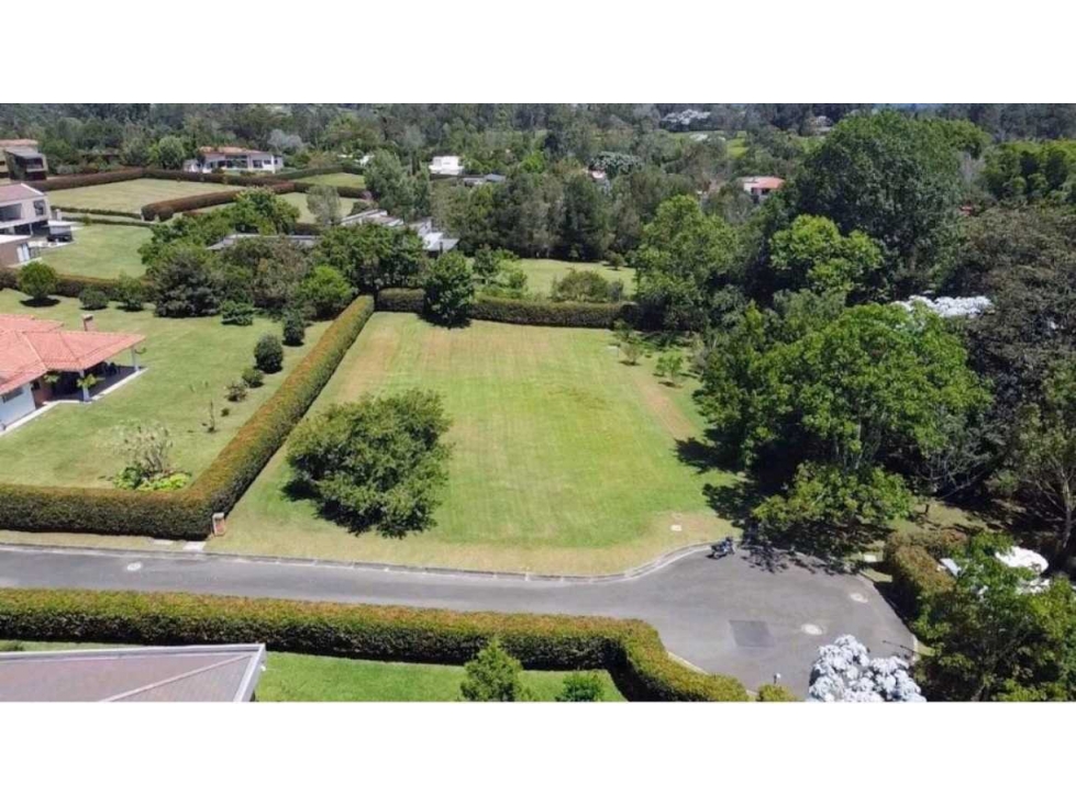 SE VENDE MUY BUEN LOTE EN PARCELACION EN LA CEJA, TOPOGRAFIA PLANA. — foto 3