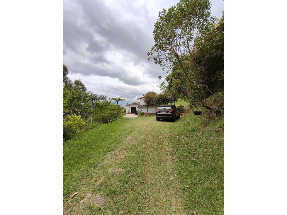 [EM] SE VENDE FINCA EN GUARNE SECTOR ALTO DE LA VIRGEN CON DOS CASAS — foto 2
