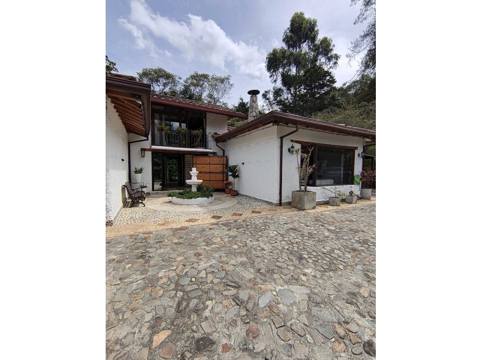 [EM] VENTA CASA TRADICIONAL REMODELADA,EN EL RETIRO,POR PICCOLO PALMAS — foto 2