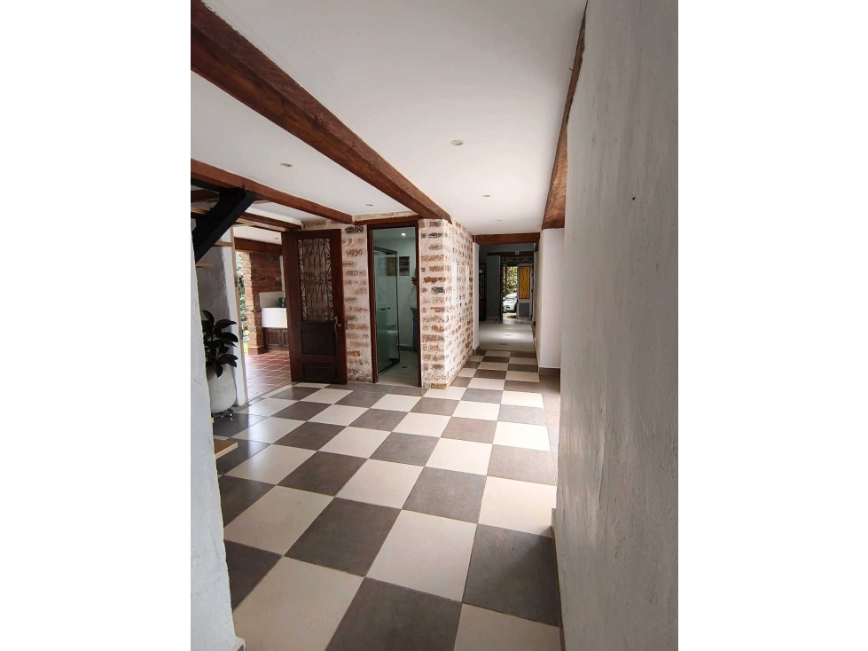 [EM] VENTA CASA TRADICIONAL REMODELADA,EN EL RETIRO,POR PICCOLO PALMAS — foto 4