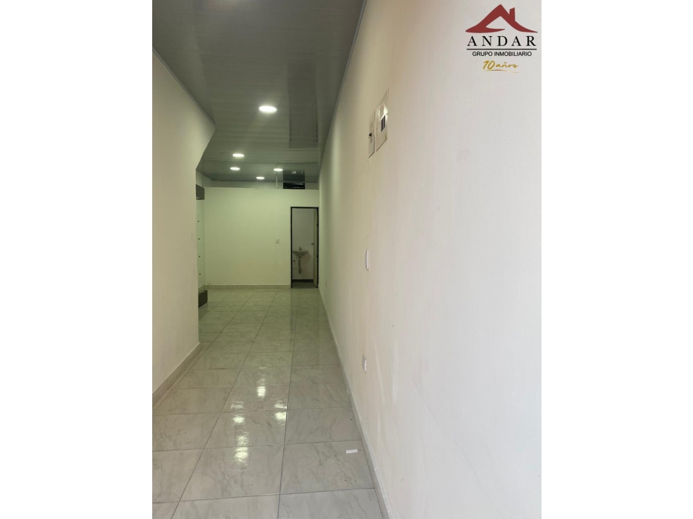 ¡Disponible en arriendo! Local ubicado en La Esperanza - 3