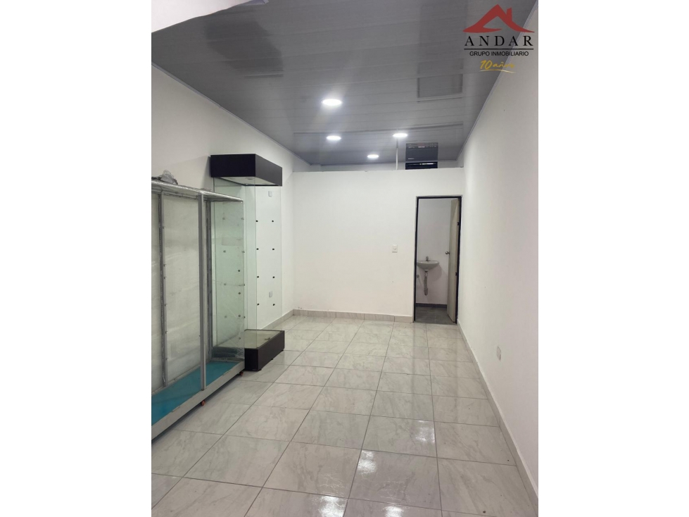 ¡Disponible en arriendo! Local ubicado en La Esperanza - 4