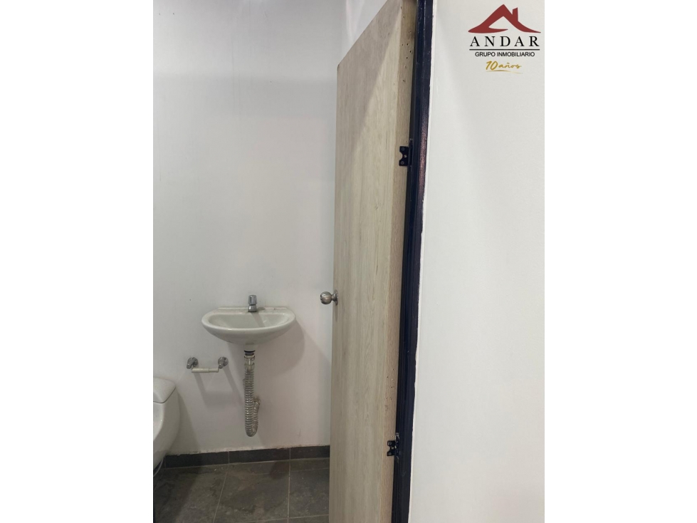 ¡Disponible en arriendo! Local ubicado en La Esperanza - 5