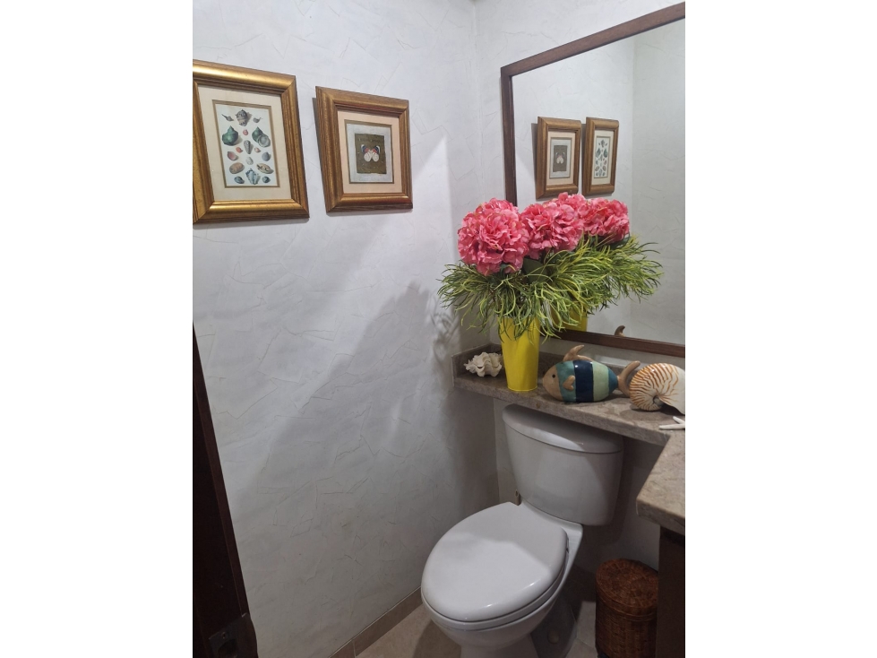 ¡InversiÃ³n imperdible! Apartamento ubicado en Torre Alta del Vergel