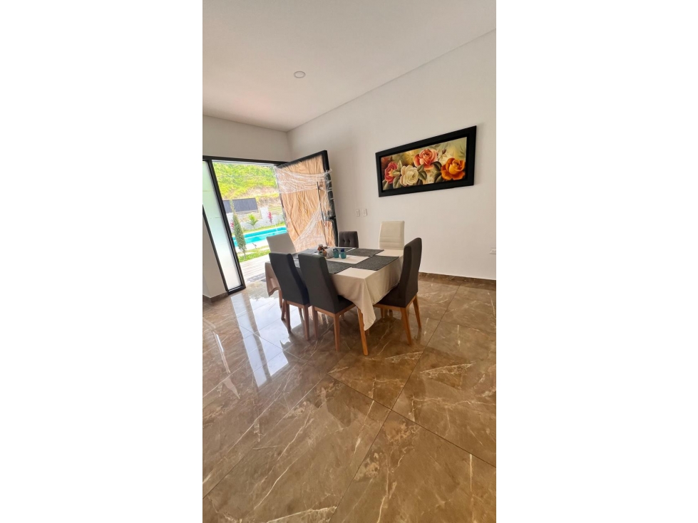 ¡No te lo puedes perder! Lote / Terreno ubicado en Via al totumo — foto 2