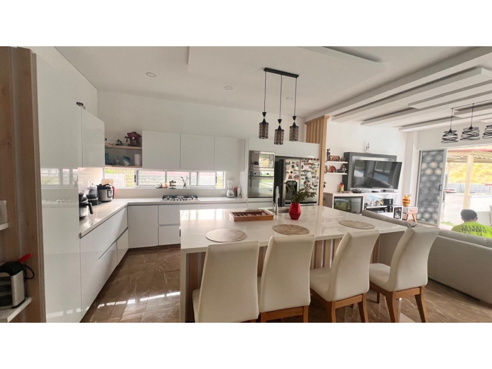 ¡No te lo puedes perder! Lote / Terreno ubicado en Via al totumo — foto 6