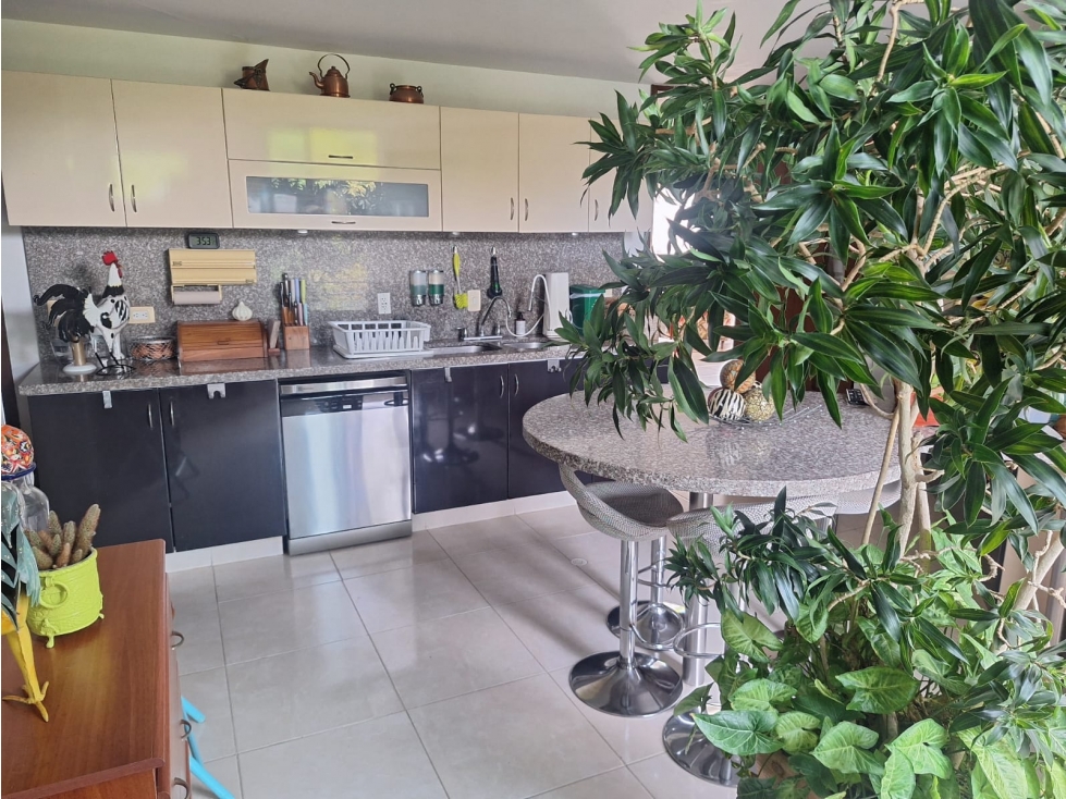 ¡InversiÃ³n imperdible! Apartamento ubicado en Torre Alta del Vergel — foto 4