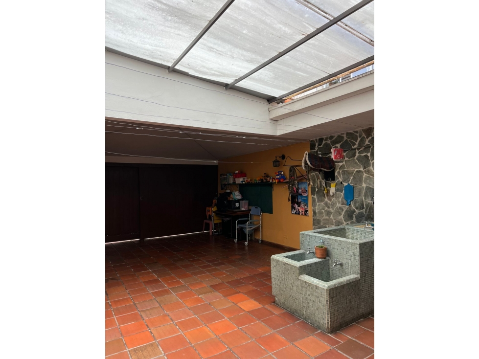 ¡Descubre esta joya! Casa ubicado en Santa Helena — foto 2