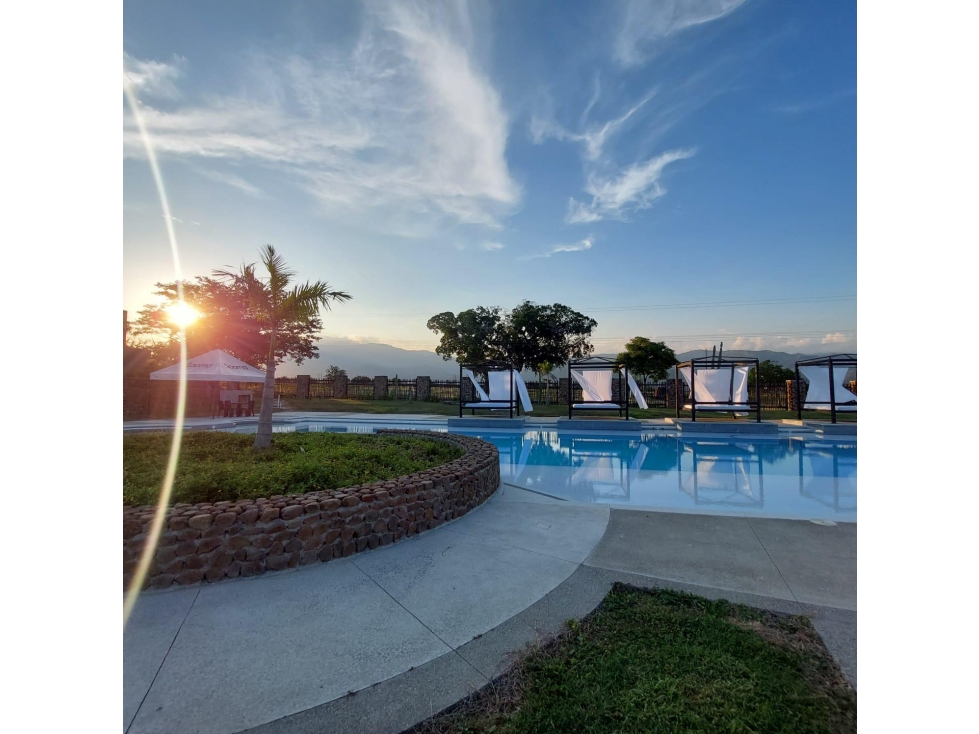 ¡No te lo puedes perder! Lote / Terreno disponible en Mirador de Caima — foto 5