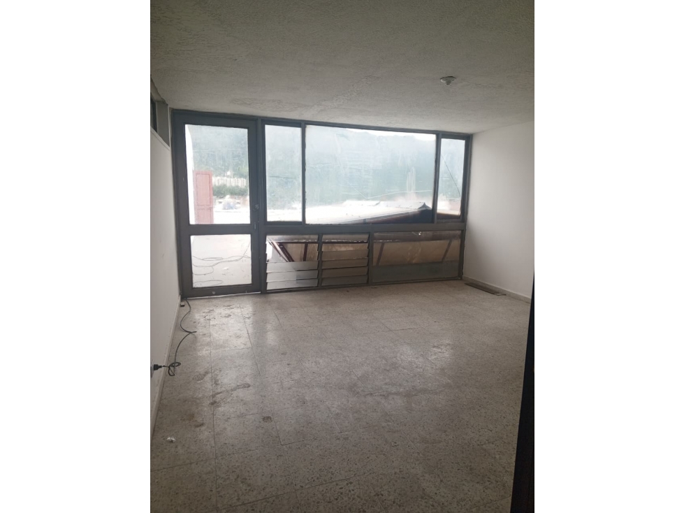 ¡Disponible en arriendo! Oficina disponible en Carrera 5 - 3