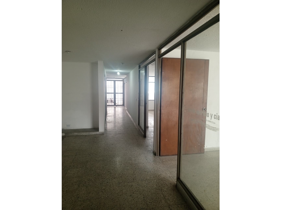 ¡Disponible en arriendo! Oficina disponible en Carrera 5 - 4