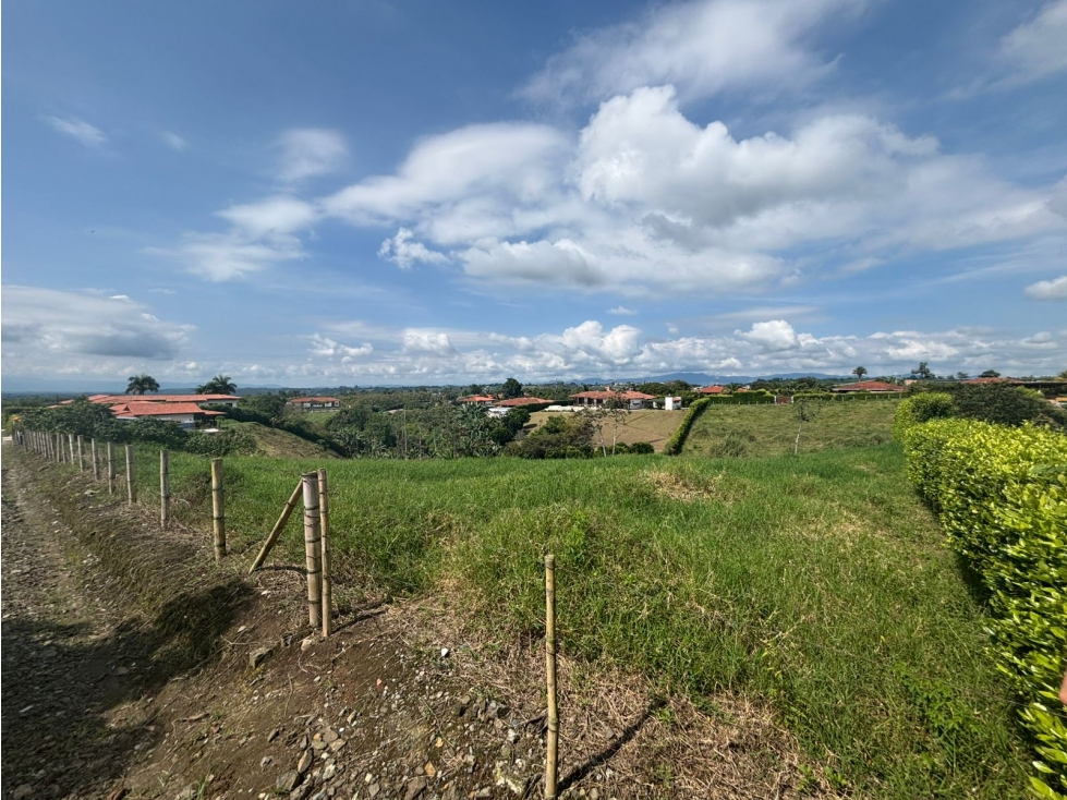 ¡Invierte ya! Lote / Terreno en Condominio Rancho La Soledad — foto 2
