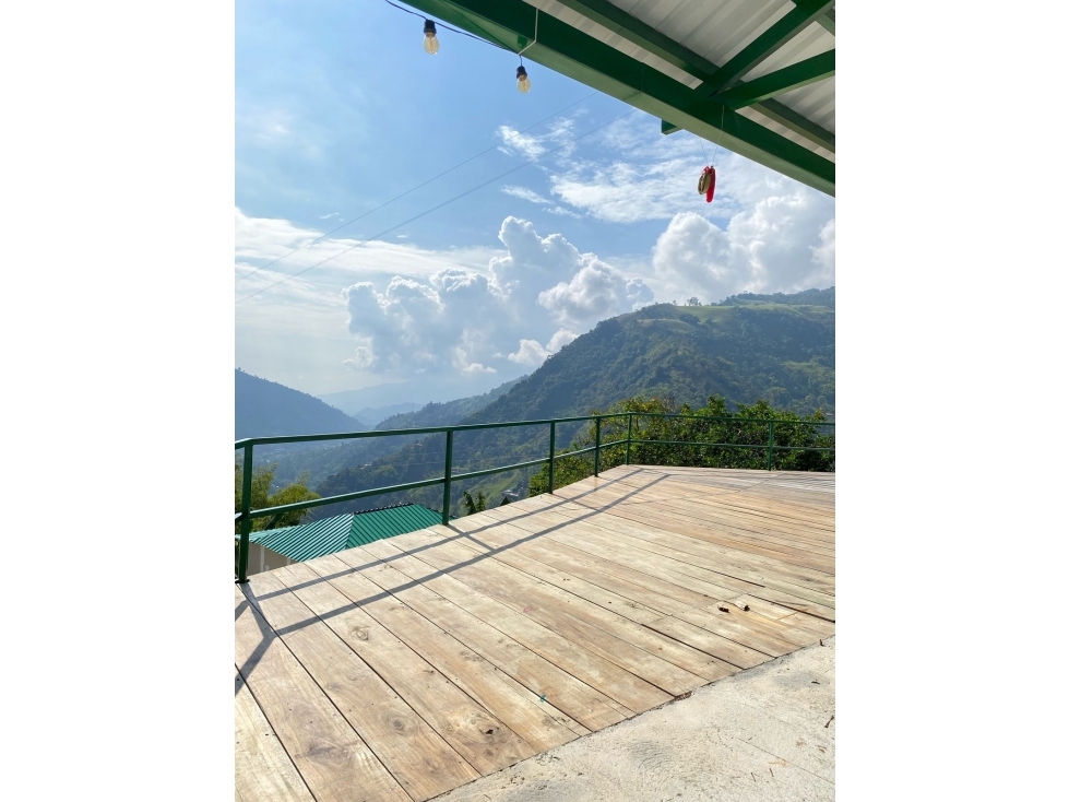 ¡En venta! Finca disponible en La Maria Combeima — foto 2