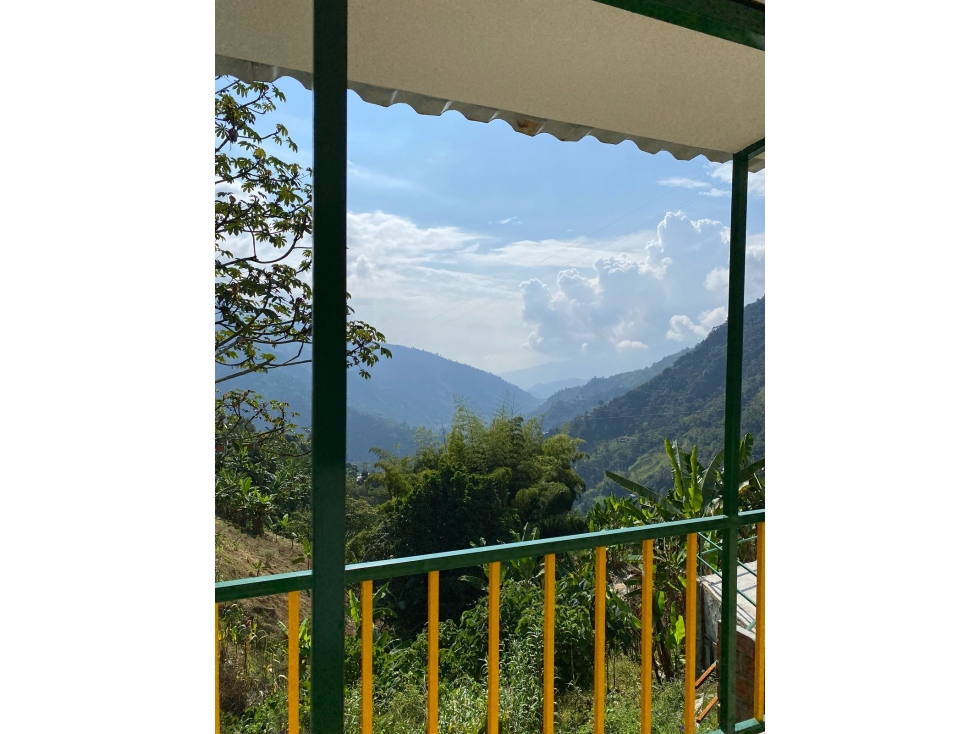 ¡En venta! Finca disponible en La Maria Combeima — foto 3