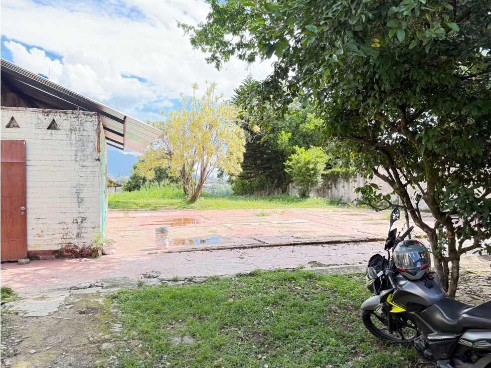 ¡No te lo puedes perder! Lote / Terreno en Ricaurte - 5