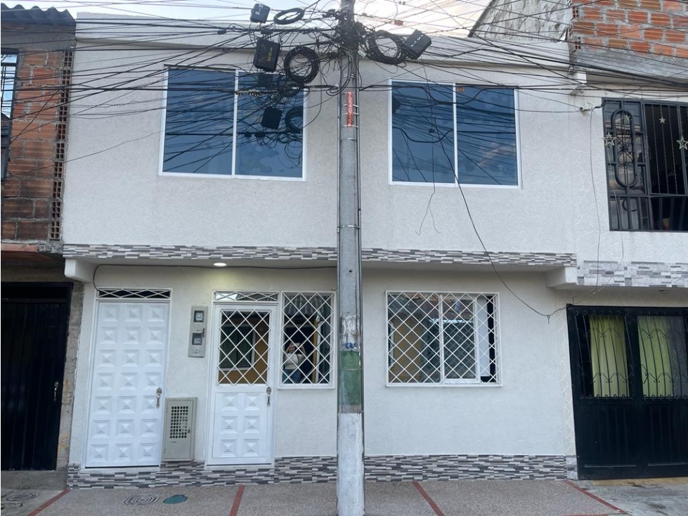 ¡Inversión imperdible! Casa en Jardin Acacias