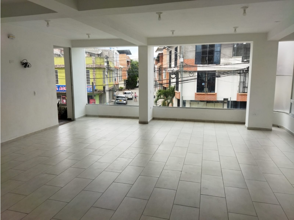 ¡Tu nuevo inversiÃ³n te espera! Local en Praderas de Santa Rita - 3