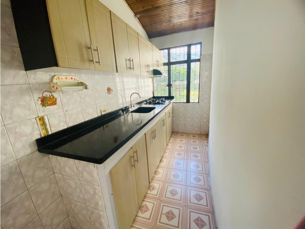 ¡Descubre esta joya! Casa disponible en Pueblo Nuevo