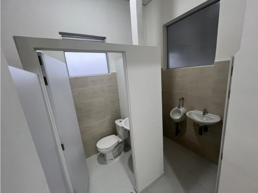 ¡Disponible en arriendo! Local en Belen - 3