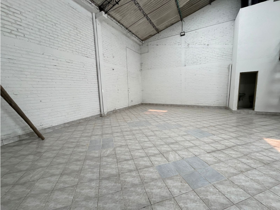¡Descubre esta joya! Bodega ubicado en Salado - 4