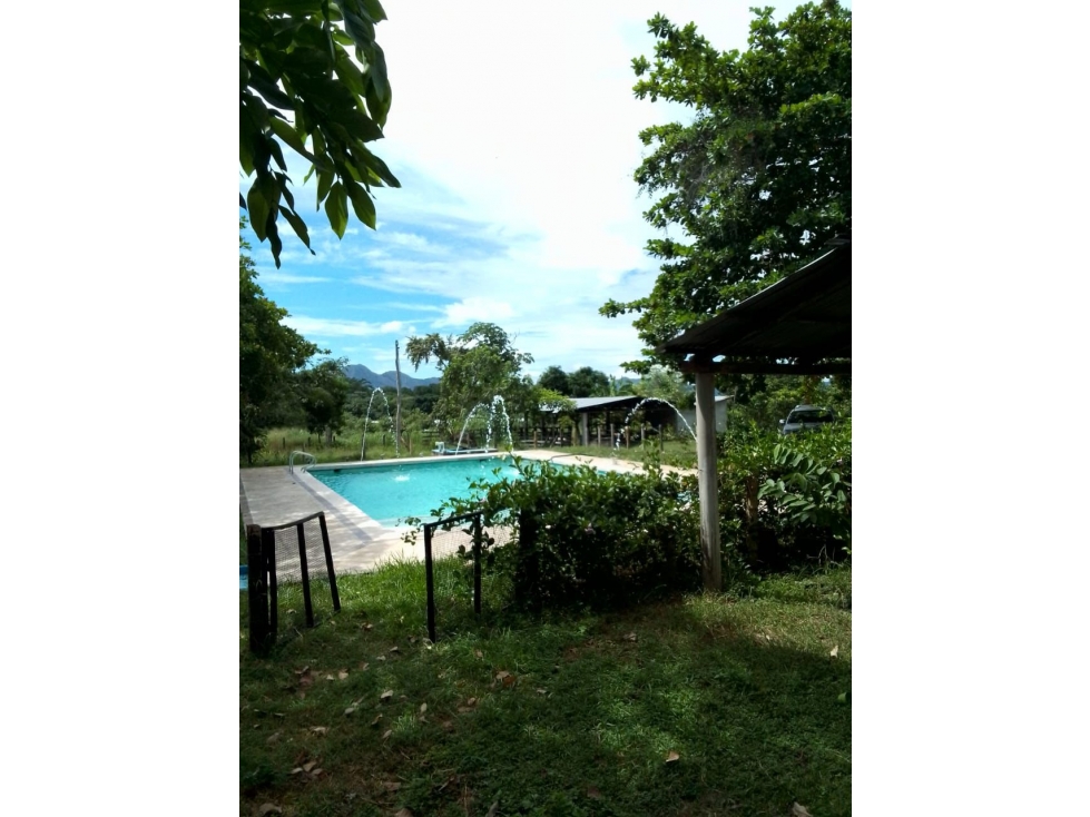 ¡Descubre esta joya! Finca disponible en Sector PeÃ±ones - 2