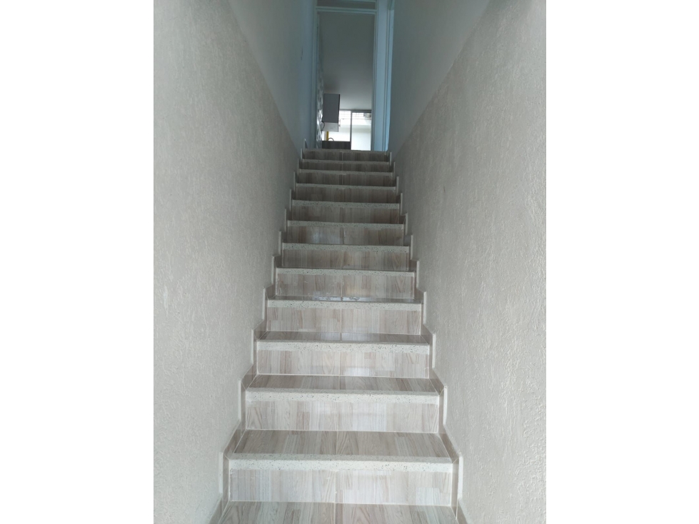 ¡InversiÃ³n imperdible! Casa en Jardin Acacias — foto 2