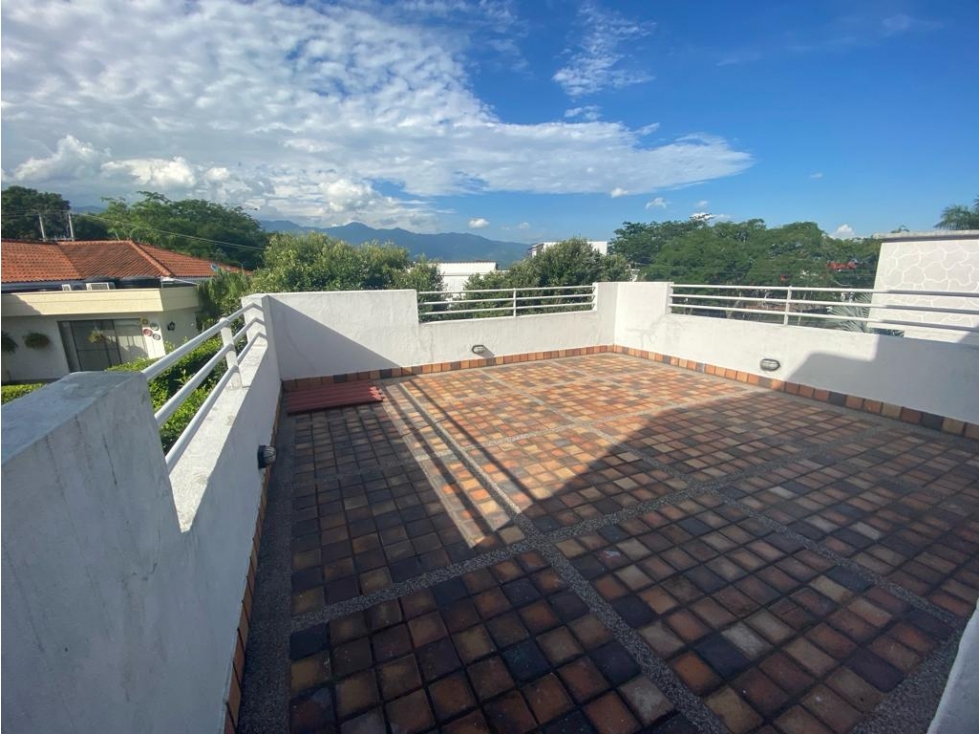 ¡Descubre esta joya! Casa ubicado en Reservas del Campestre — foto 3