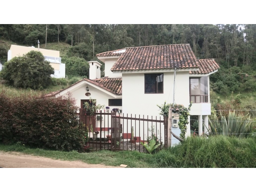 ¡InversiÃ³n imperdible! Casa disponible en La calera