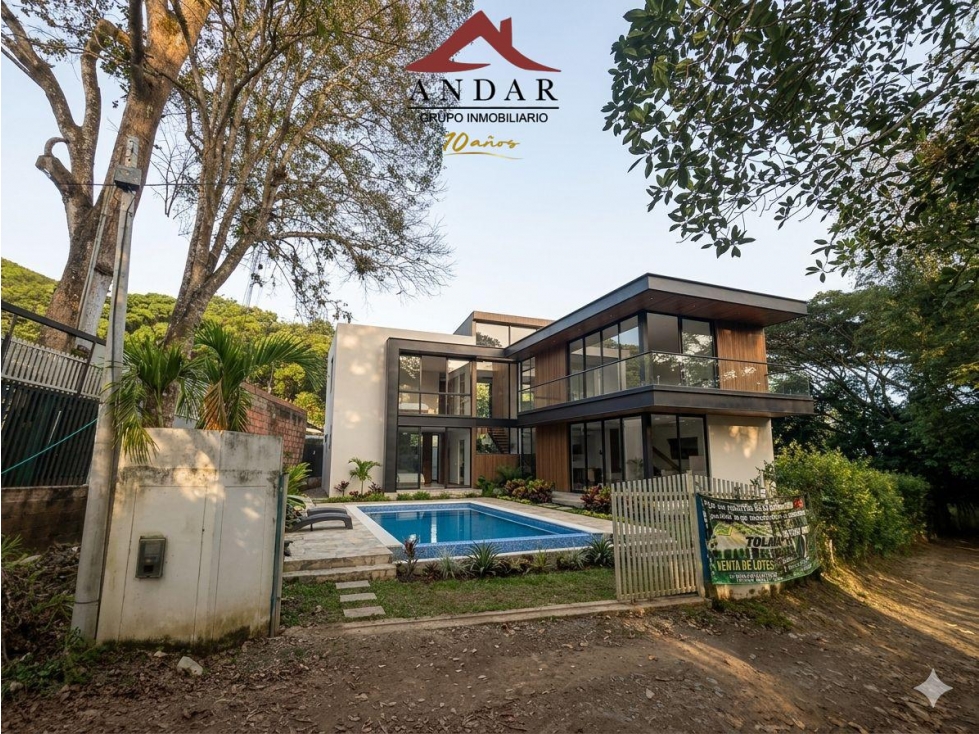¡No te lo puedes perder! Lote / Terreno en Via Totumo — foto 4